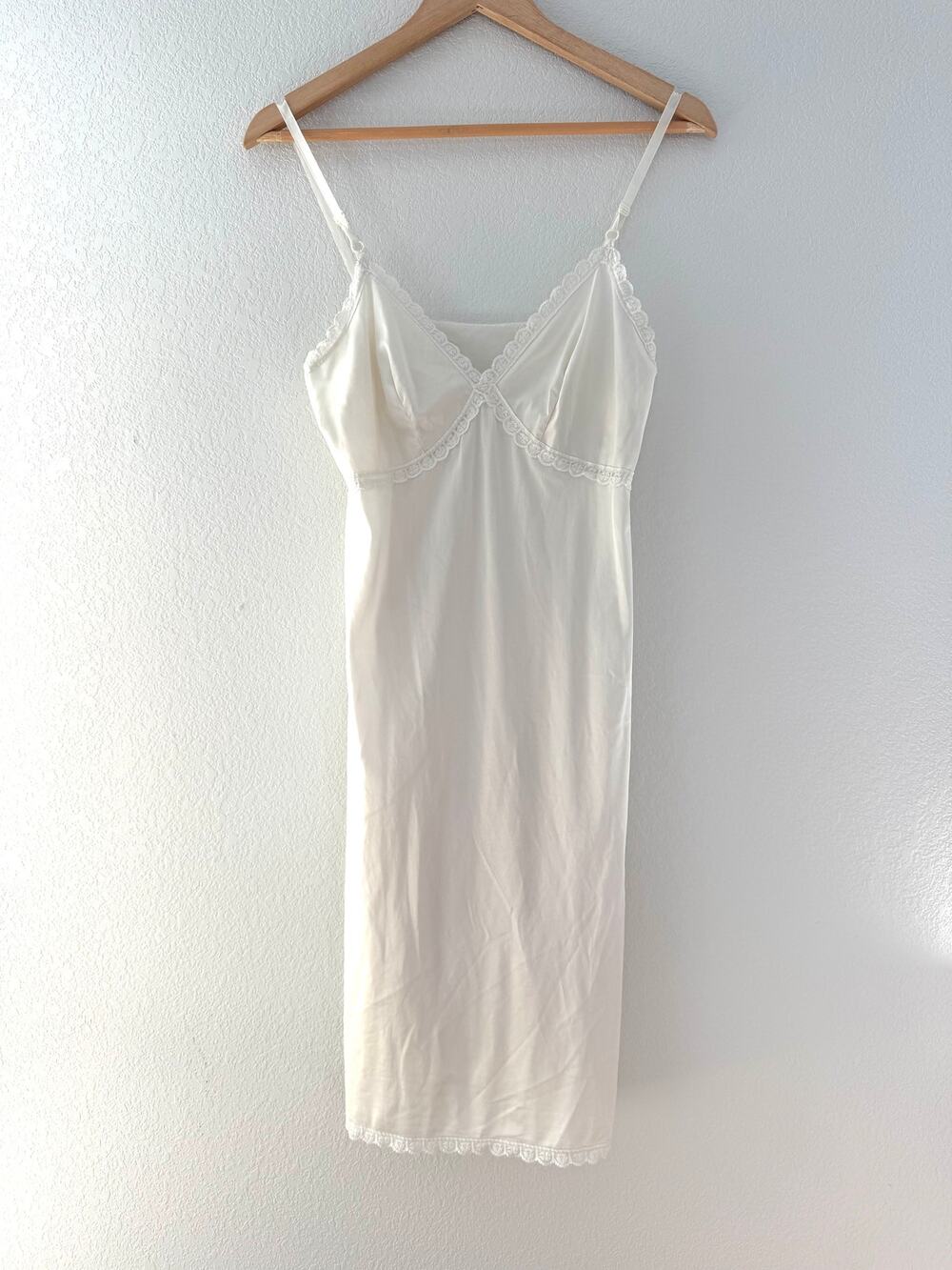 Vintage Sears 36 White Babydoll Lace Trim Full Slip Dress Lingerie Nightgown